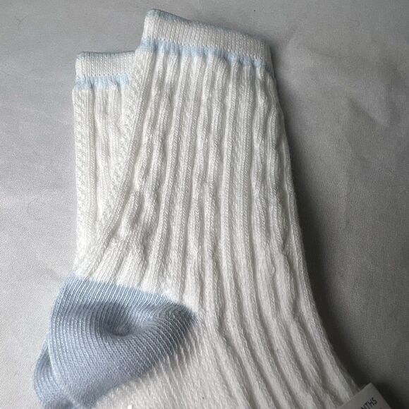 Janie And Jack Cable Knit Socks, White W Blue Accents, Size 18-24 Month - Picture 3 of 7